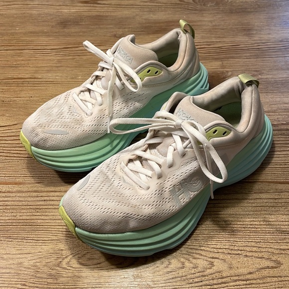HOKA BONDI 8 WOMENS SIZE 7.5B - Picture 2 of 10